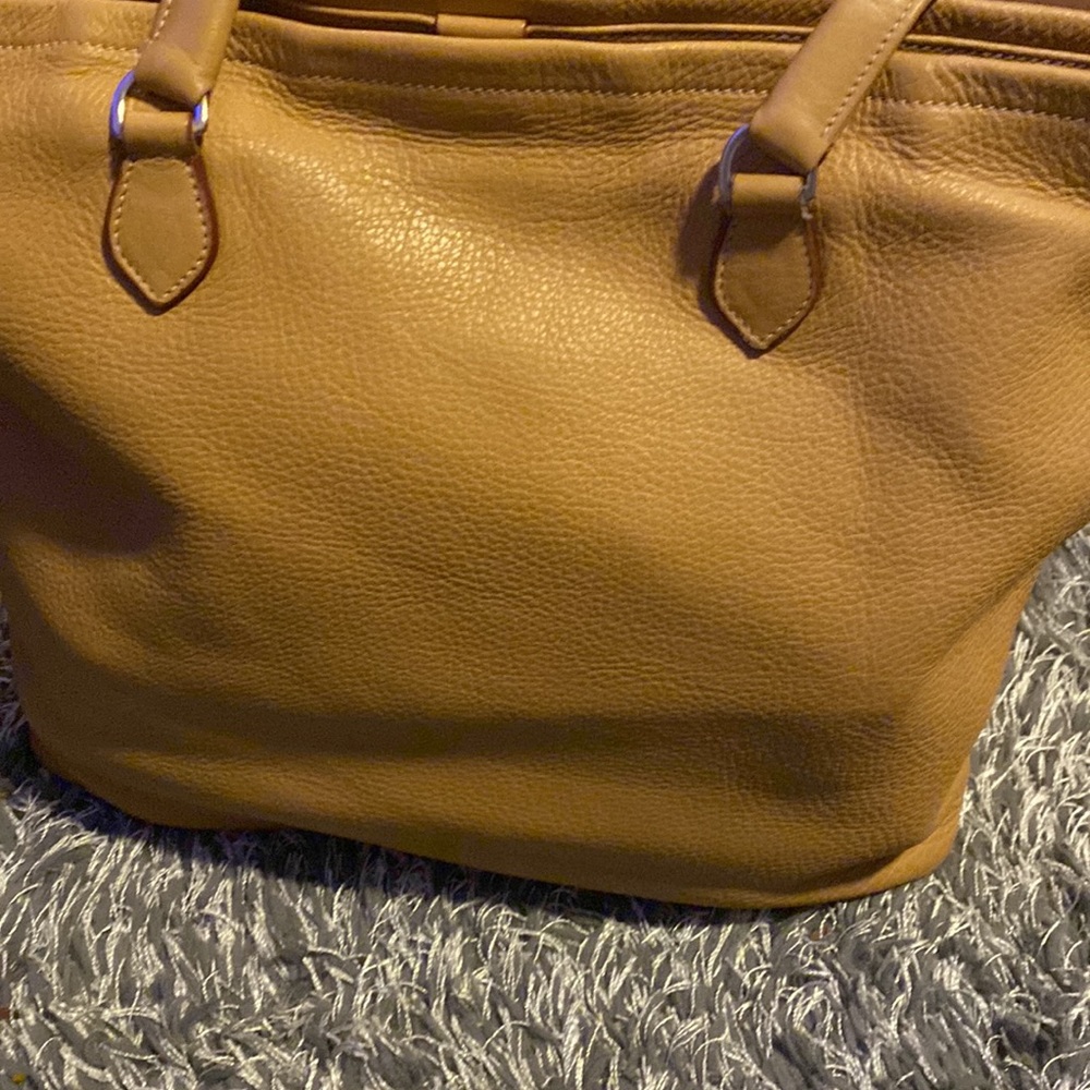 Medium size Tan Prada handbag - Picture 9 of 11